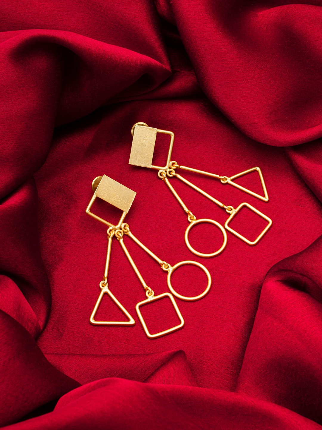 

aadita Gold-Plated Contemporary Drop Earrings