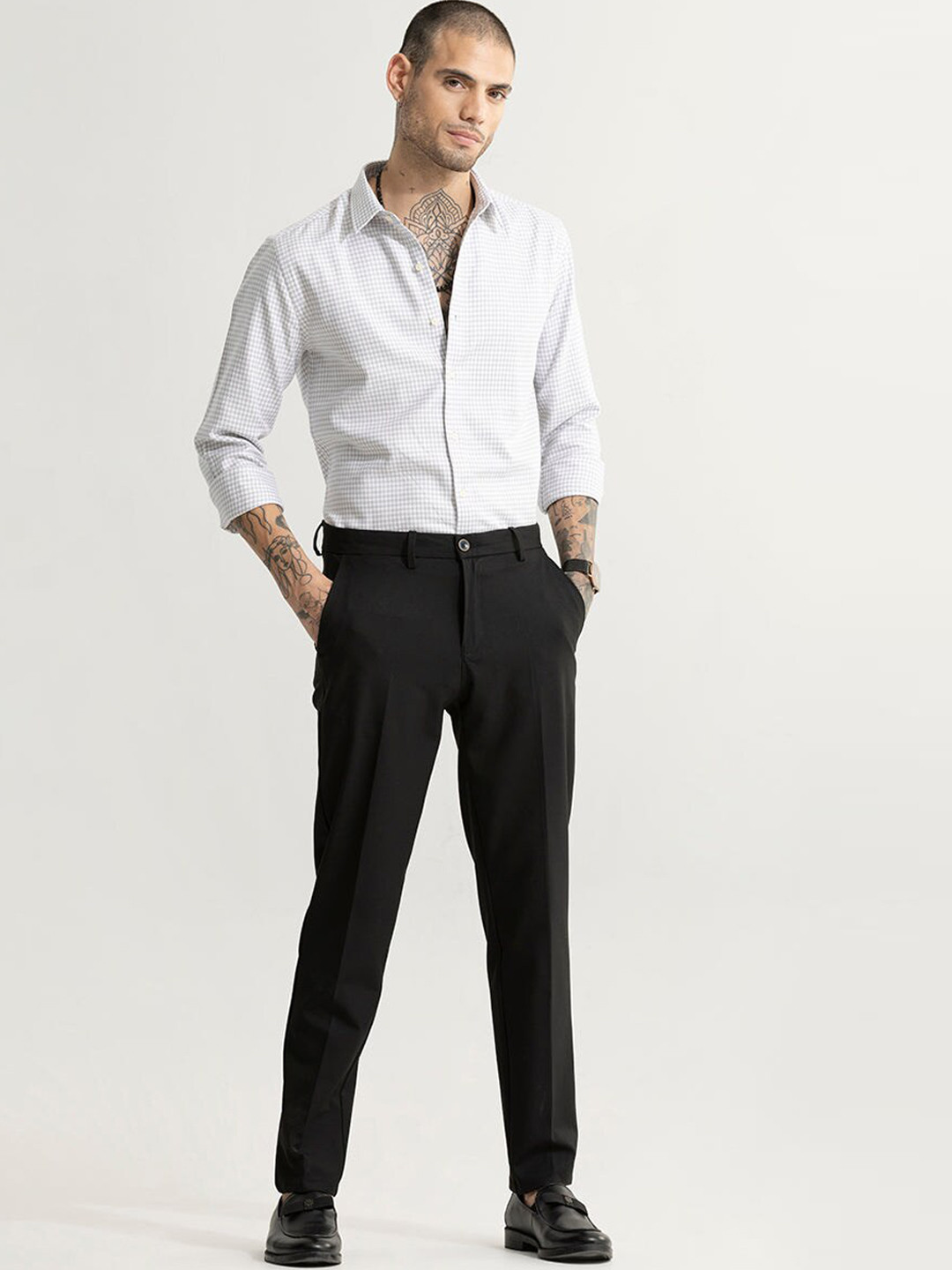 

Snitch Men Black Slim Fit Mid-Rise Plain Cotton Formal Trousers