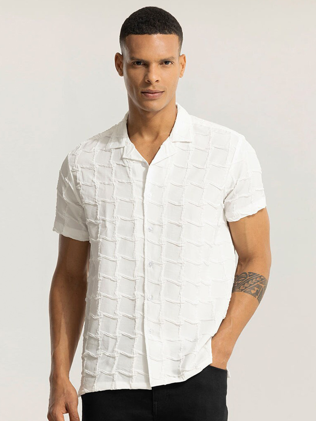 

Snitch White Classic Boxy Self Design Cuban Collar Casual Shirt