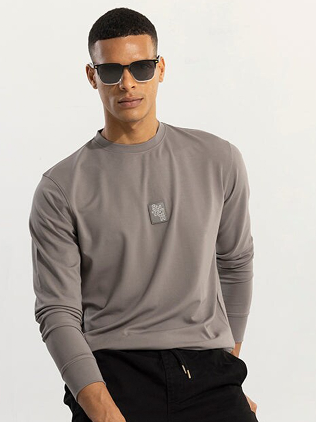 

Snitch Grey Round Neck Long Sleeves Sweatshirt