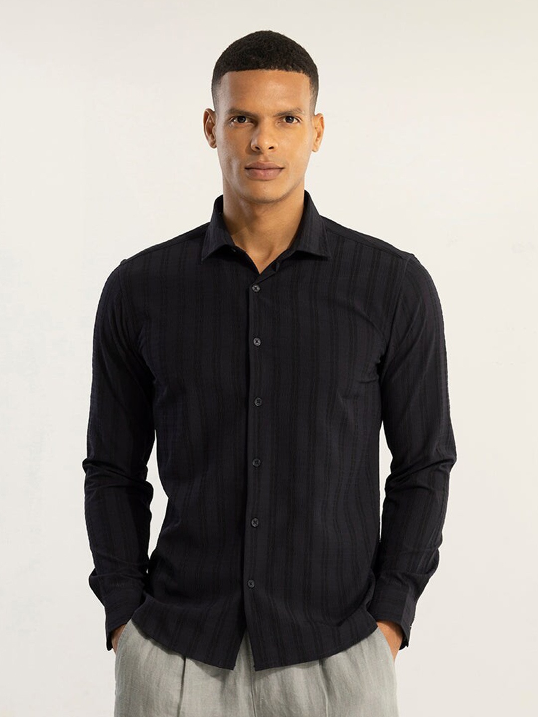 

Snitch Self Design Classic Slim Fit Casual Shirt, Black