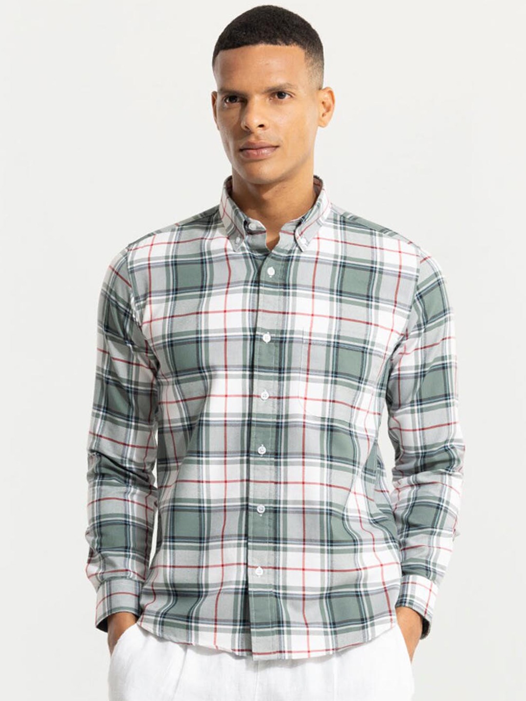 

Snitch Green Classic Slim Fit Tartan Checked Pure Cotton Casual Shirt