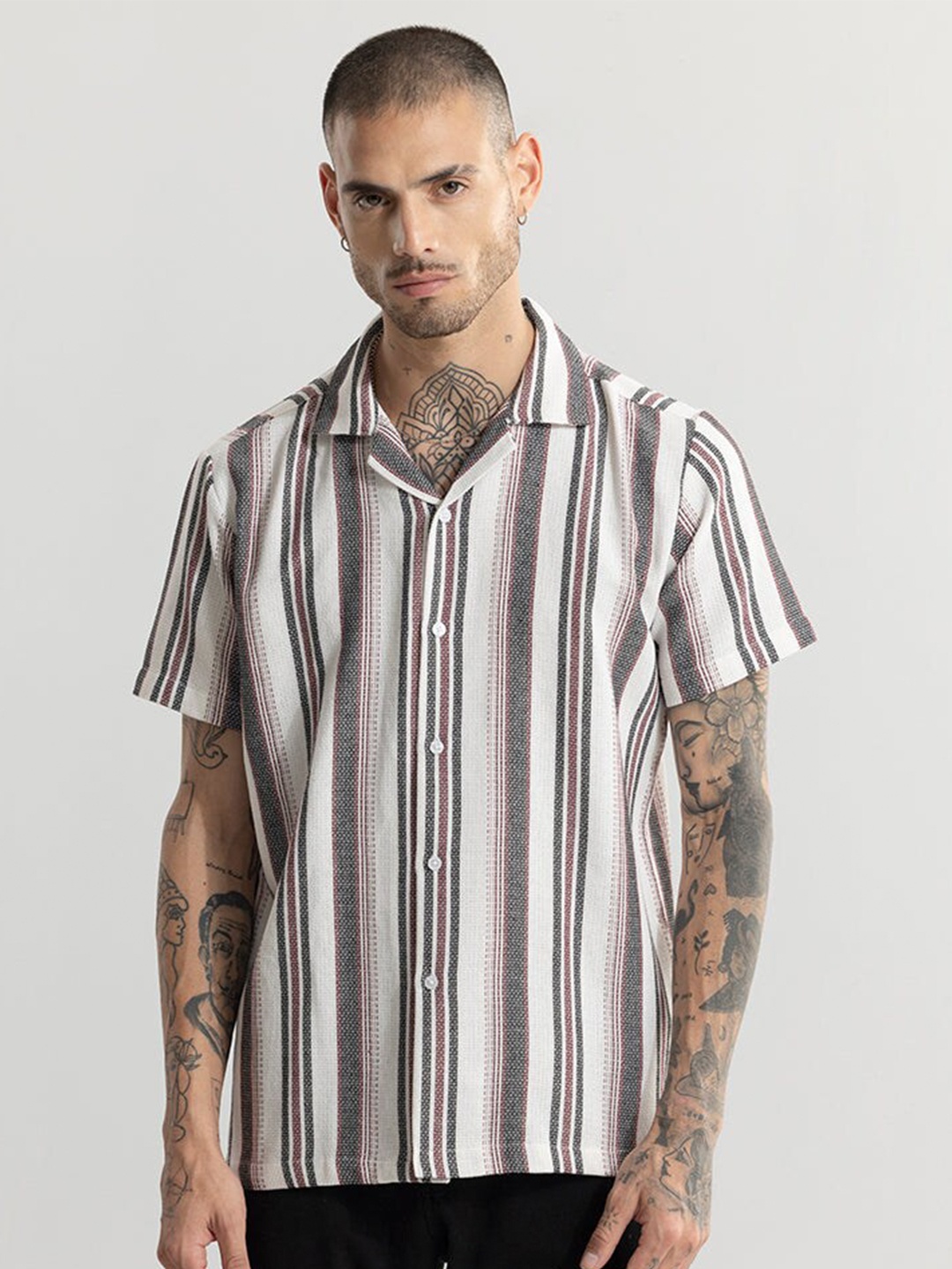 

Snitch White & Black Striped Classic Boxy Cotton Casual Shirt