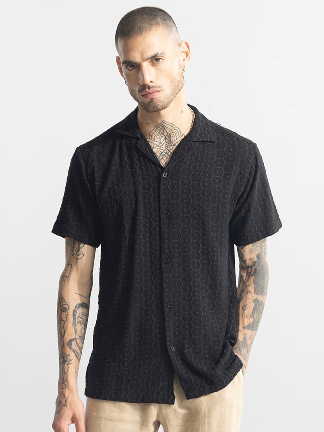 

Snitch Black Classic Geometric Embroidered Cuban Collar Short Sleeves Casual Shirt