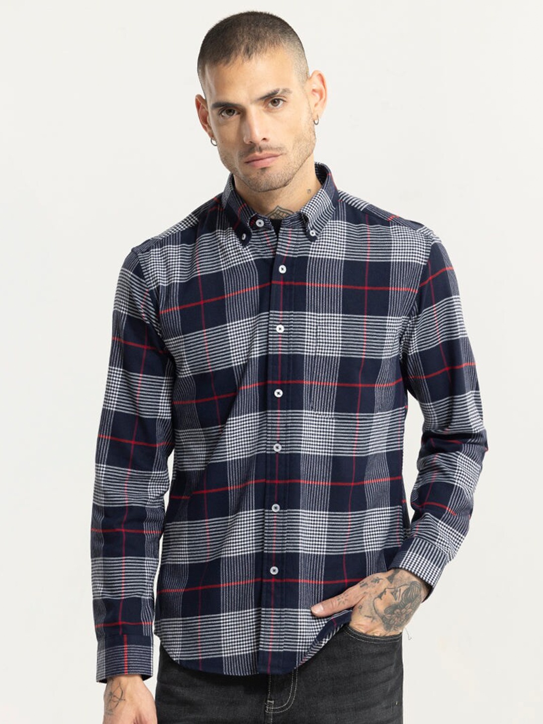 

Snitch Navy Blue Button-Down Collar Classic Slim Fit Checked Casual Shirt