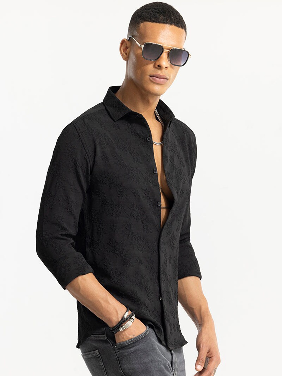 

Snitch Textured Spread Collar Classic Slim Fit Casual Shirt, Black