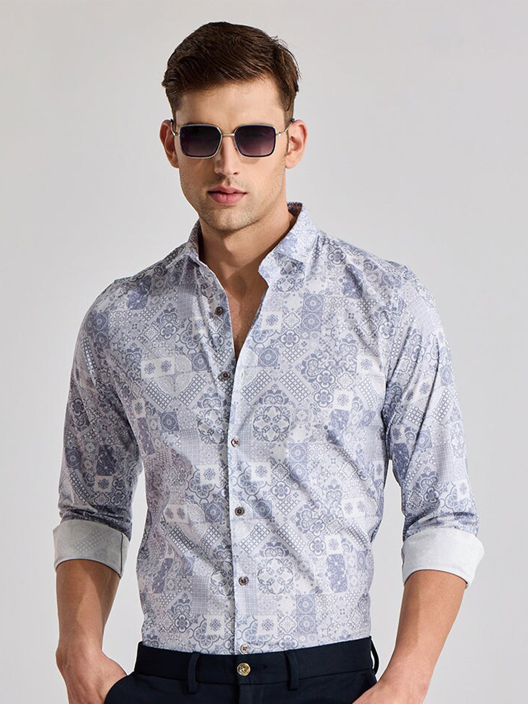 

Snitch Classic Slim Fit Ethnic Motifs Printed Casual Shirt, Blue