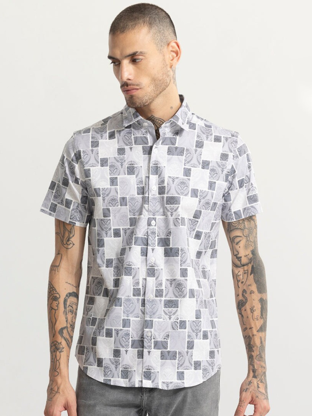 

Snitch Ethnic Motifs Printed Classic Slim Fit Printed Casual Shirt, Grey