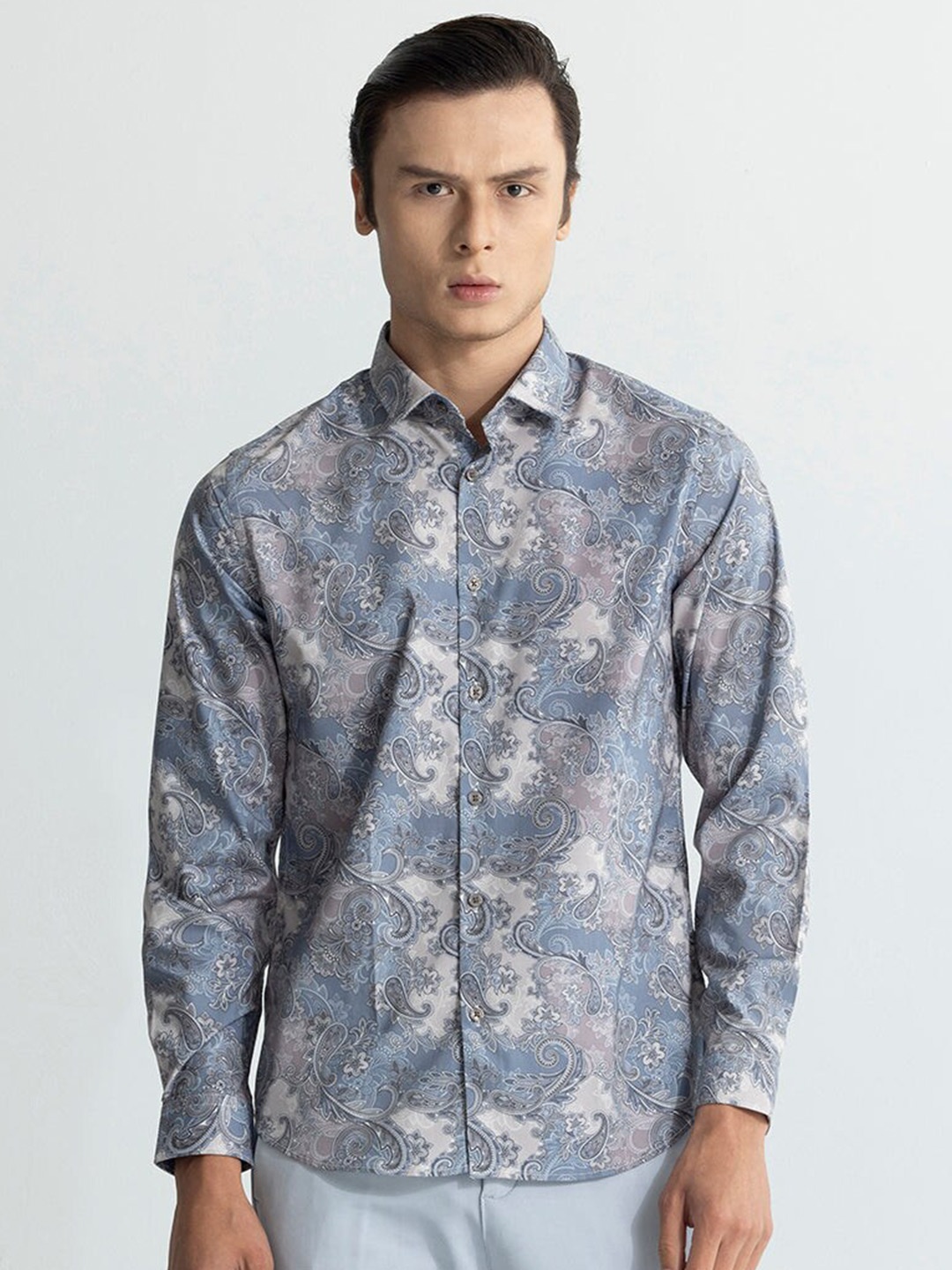 

Snitch Grey Classic Slim Fit Paisley Printed Casual Shirt