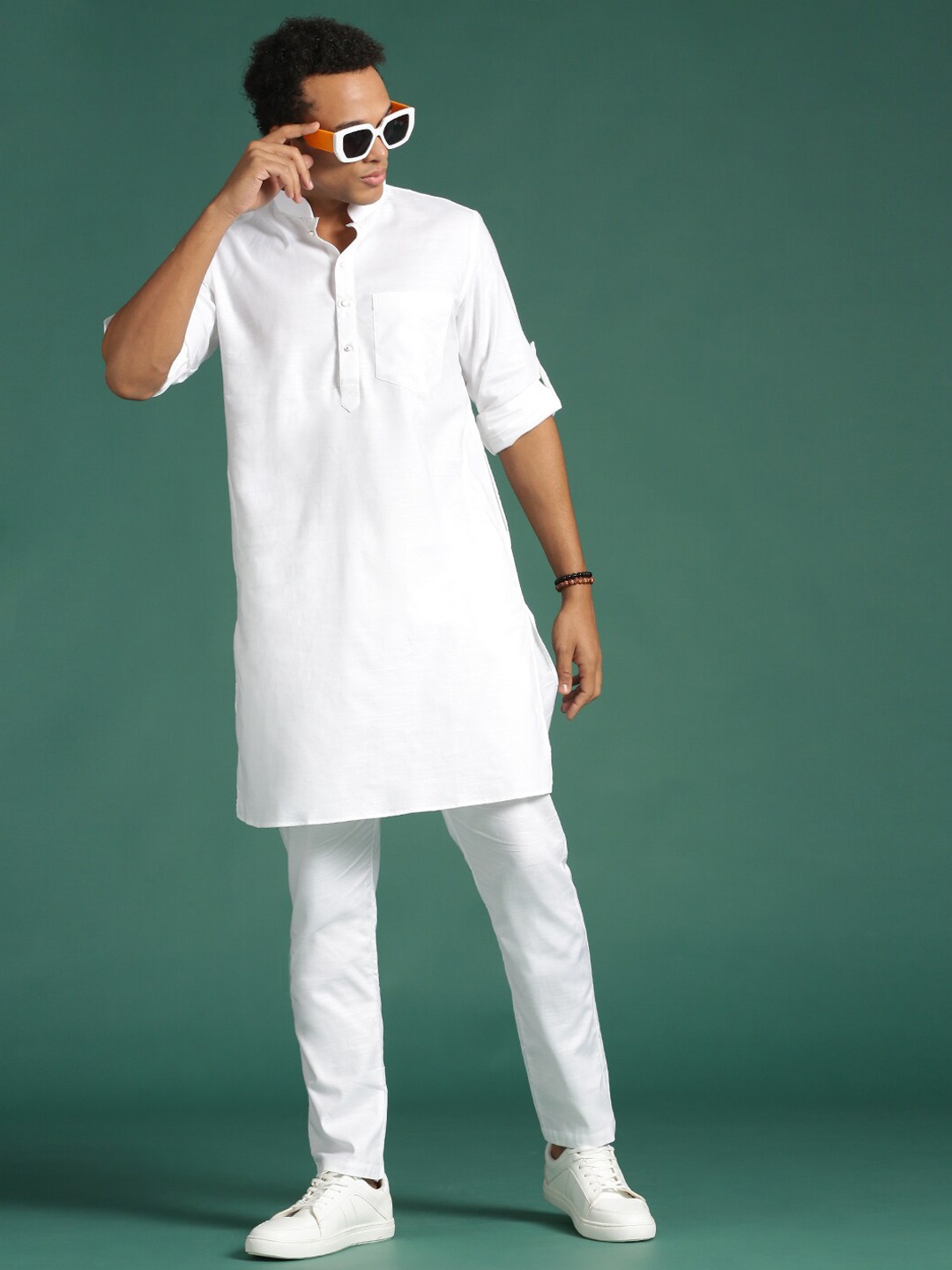 

Sangria Mandarin Collar Straight Kurta With Trouser, White