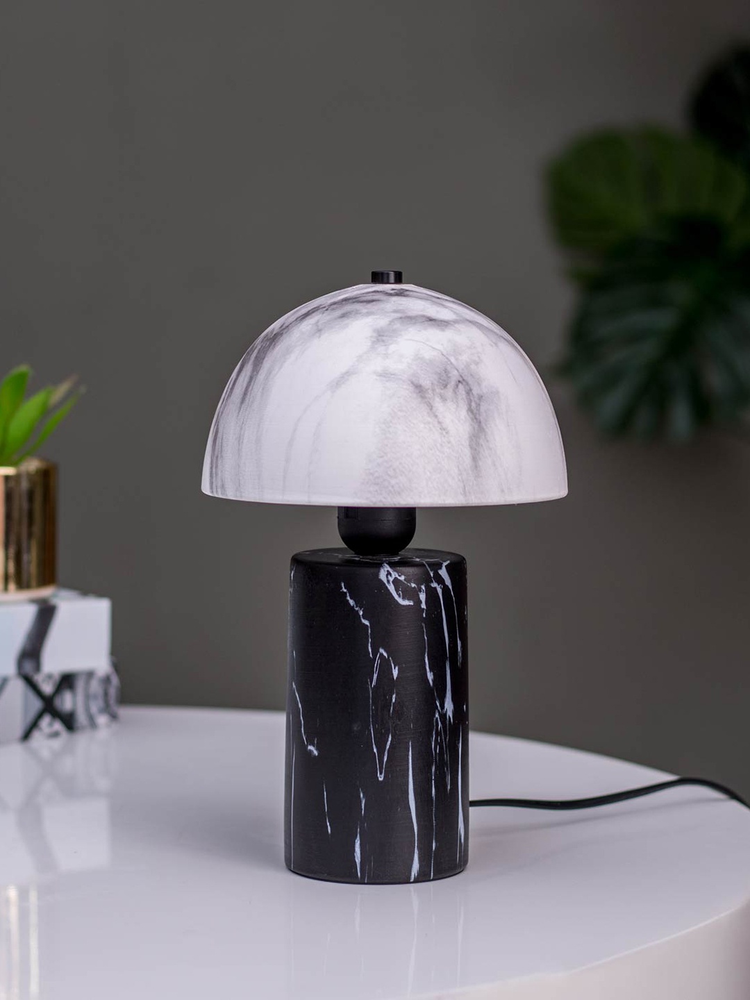 

THEDECORKART White & Black Semi-sphere Ceramic Table Lamp