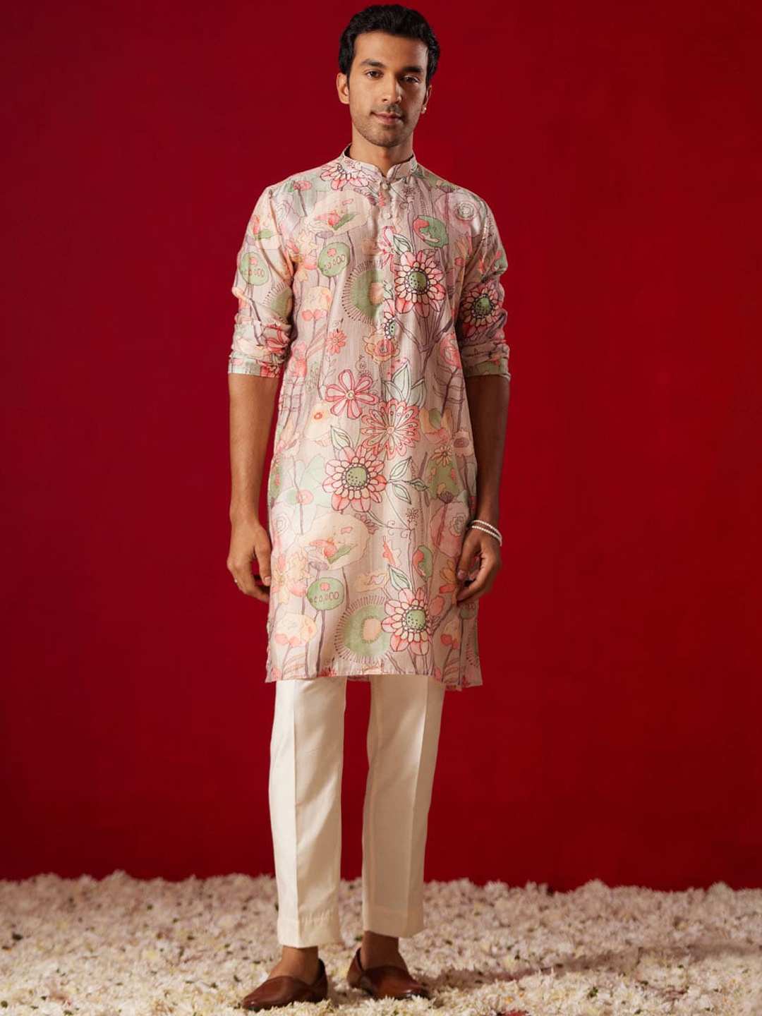 VASTRAMAY Floral Printed Mandarin Collar Regular Kurta With Pyjamas, Pink