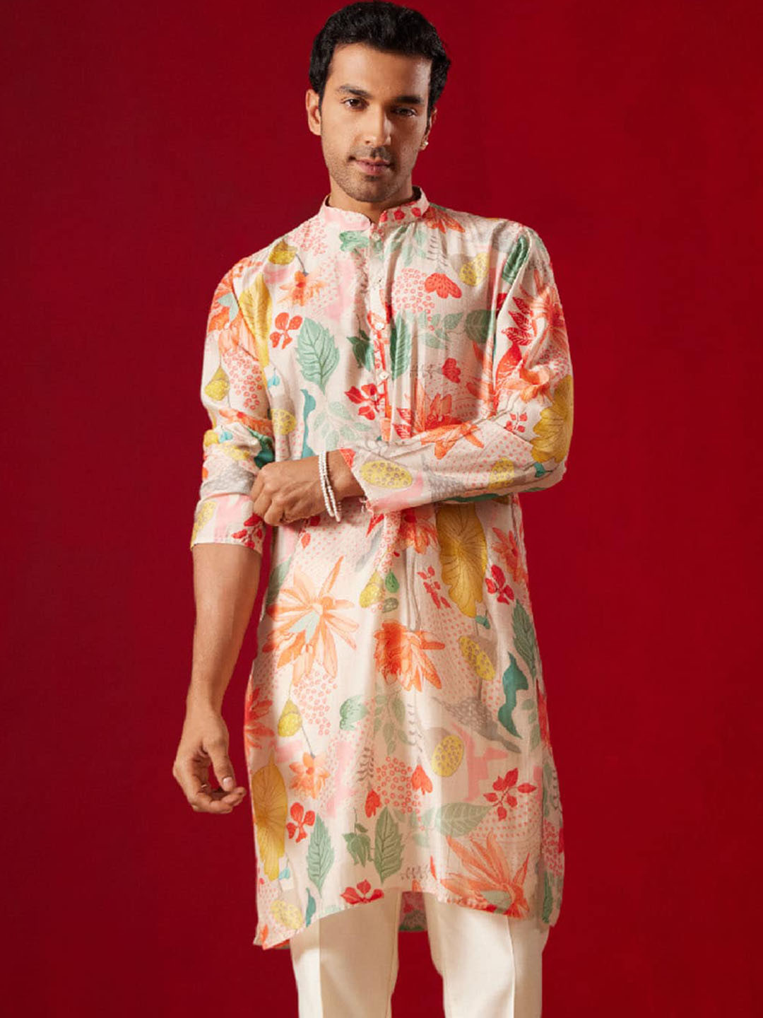

SHVAAS by VASTRAMAY Floral Printed Mandarin Collar Straight Kurta, Pink