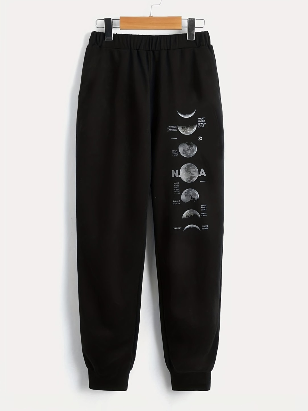 

StyleCast Boys Black Original Geometric Printed Joggers