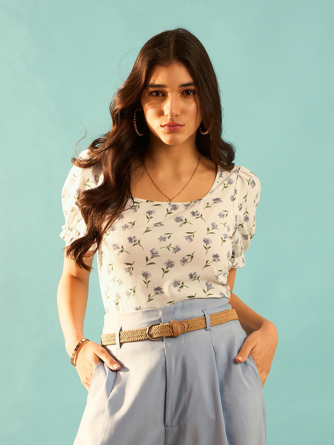 

Berrylush White Floral Print Puff Sleeve Square Neck Blouson Top