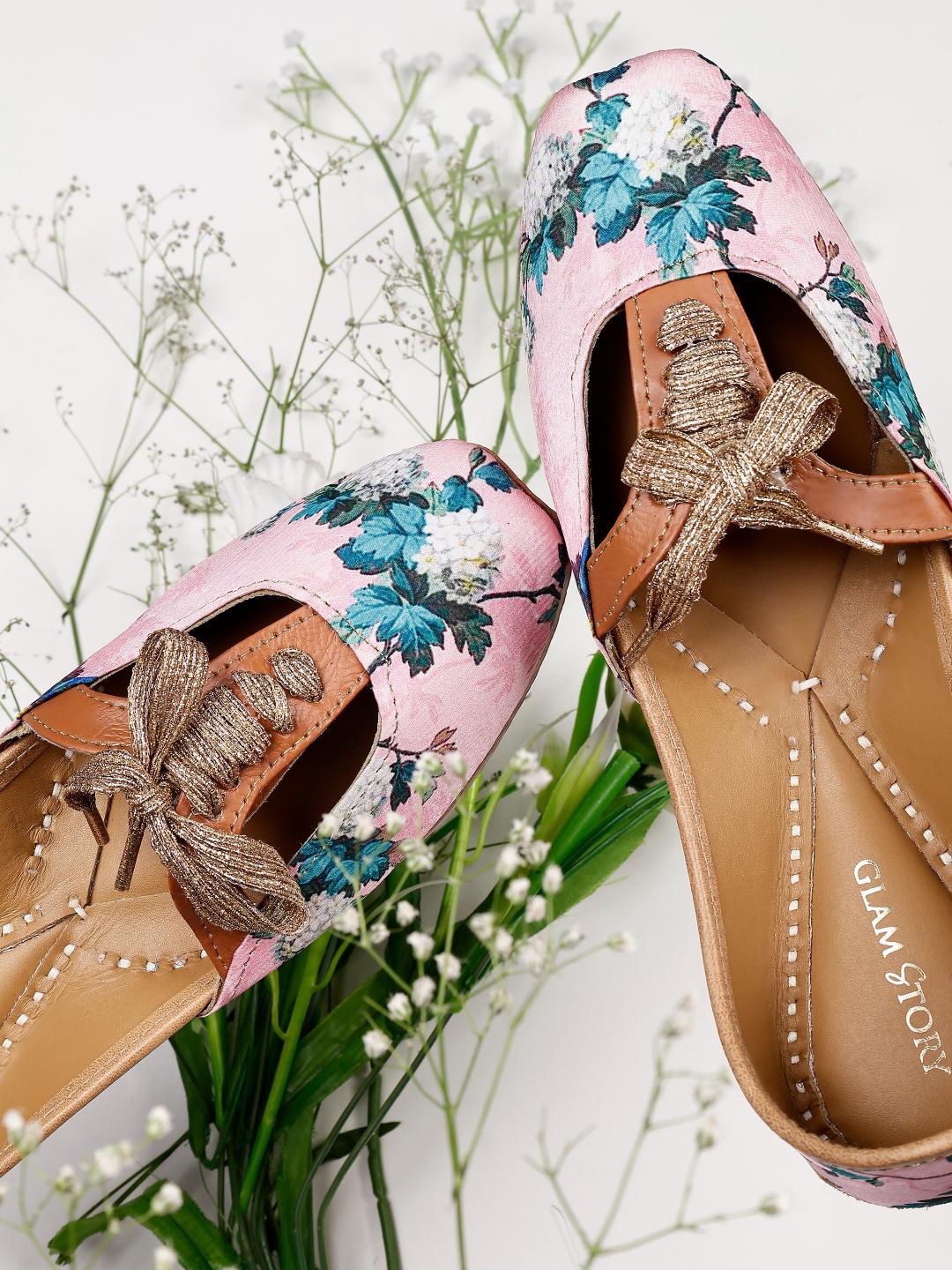 

GLAM STORY Floral Printed Ethnic Square Toe Leather Mojaris With Lace Up Detail, Pink