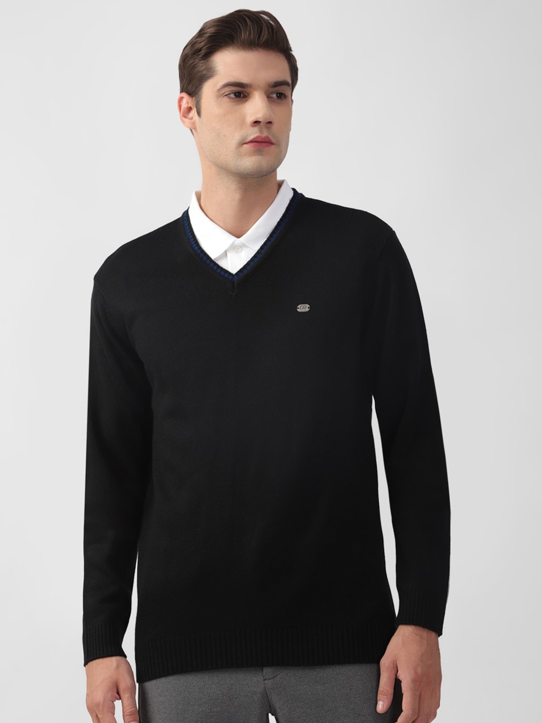 

Peter England Casuals V-Neck Pullover Sweater, Black