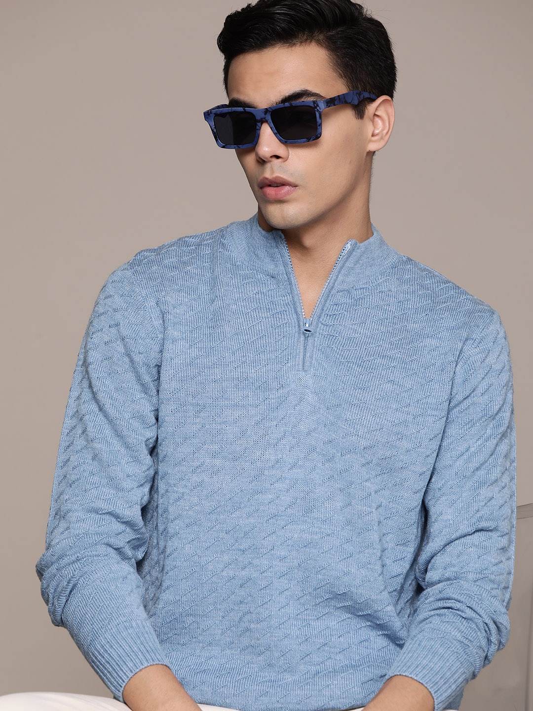 

Roadster Men Geometric Pullover, Blue