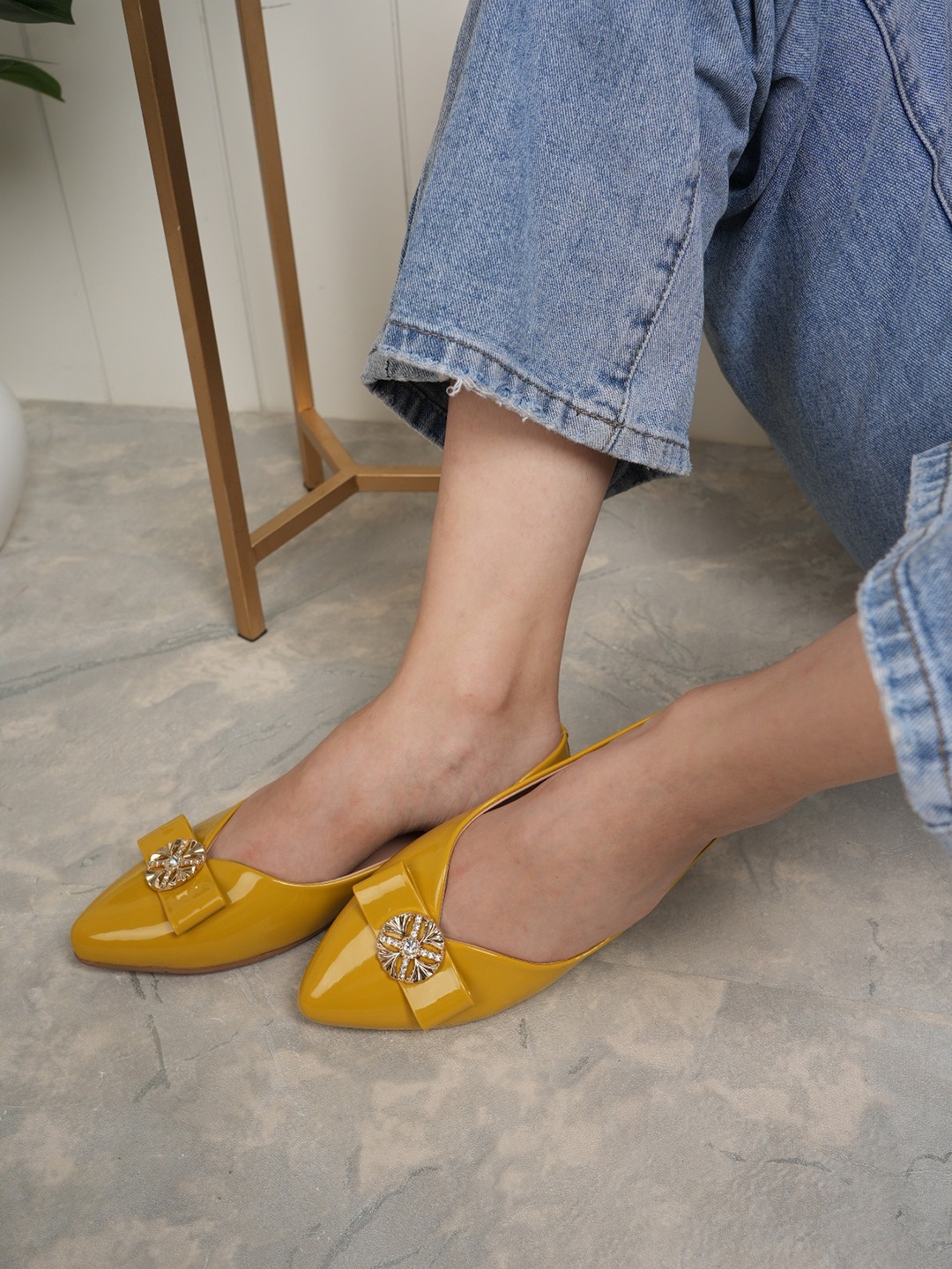 

DressBerry Yellow Bow Detail Pointed Toe Ballerinas