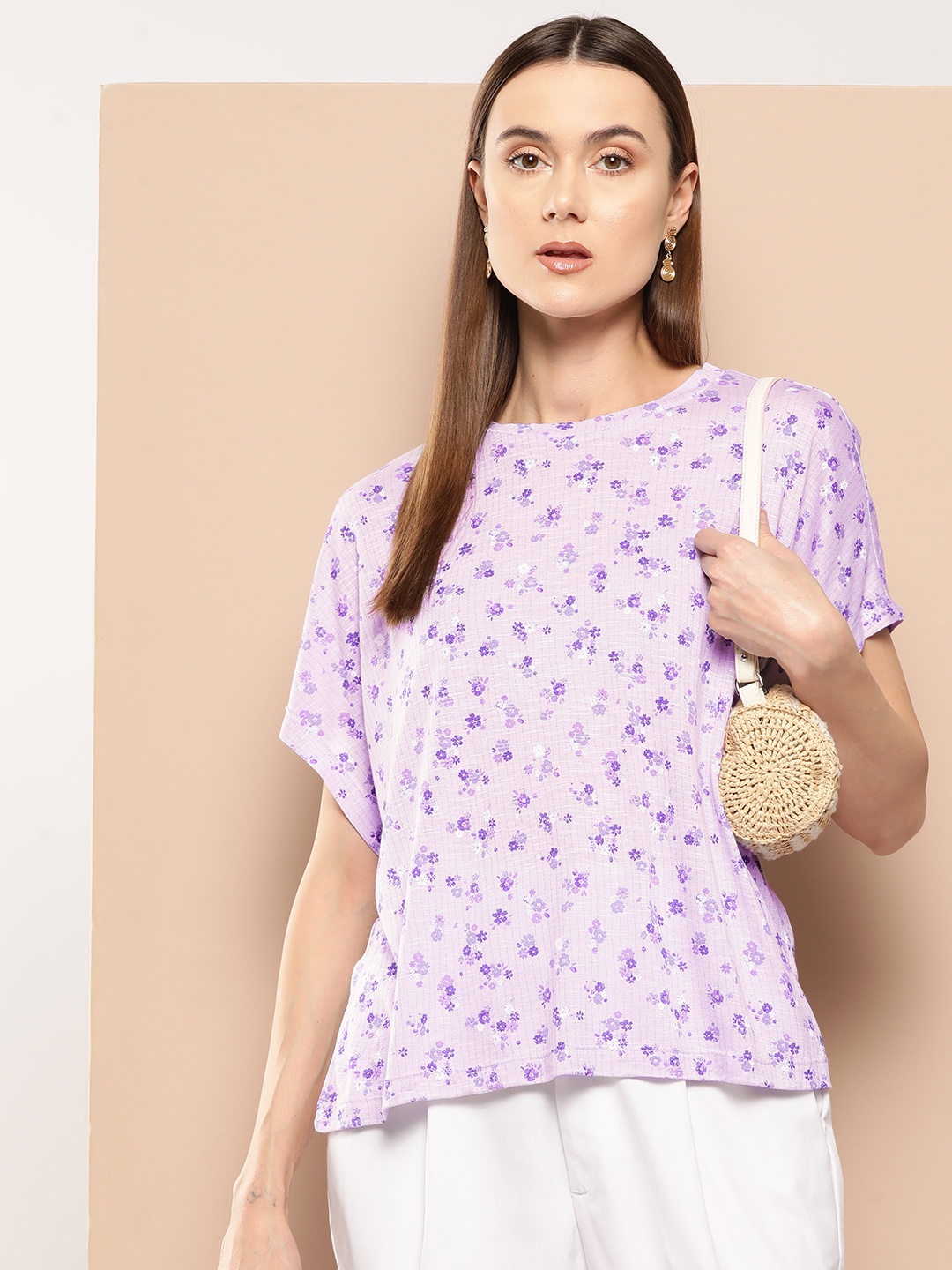 

INVICTUS Oversized Floral Printed Extended Sleeves T-shirt, Lavender