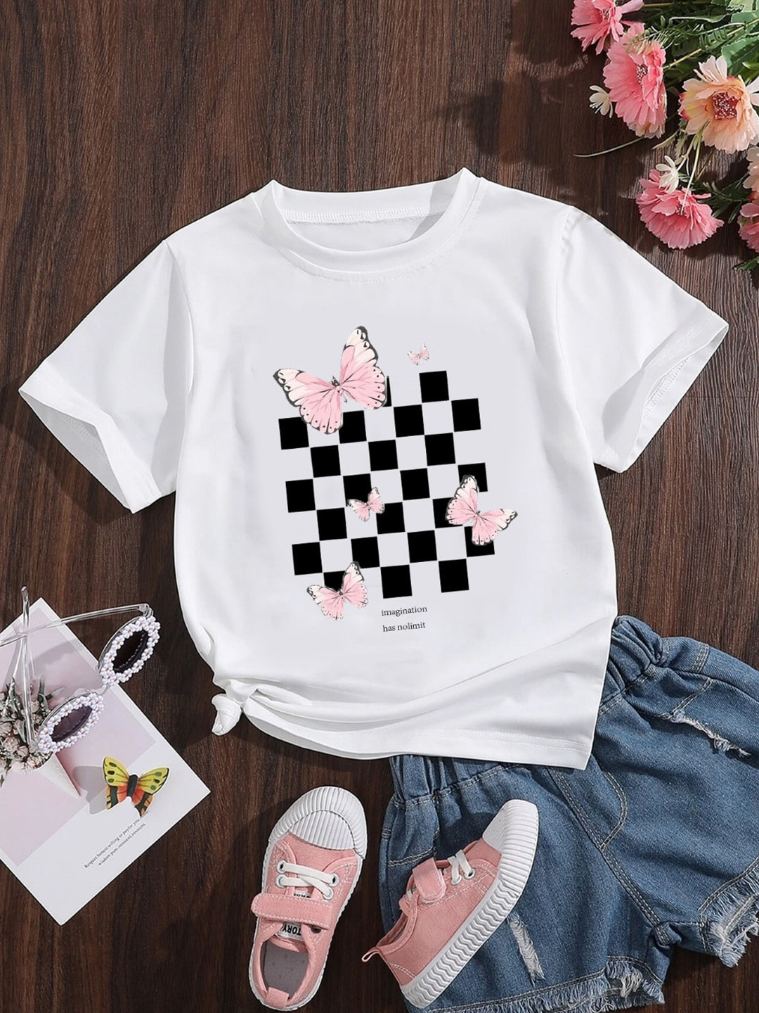 

StyleCast Girls White & Black Graphic Printed T-shirt