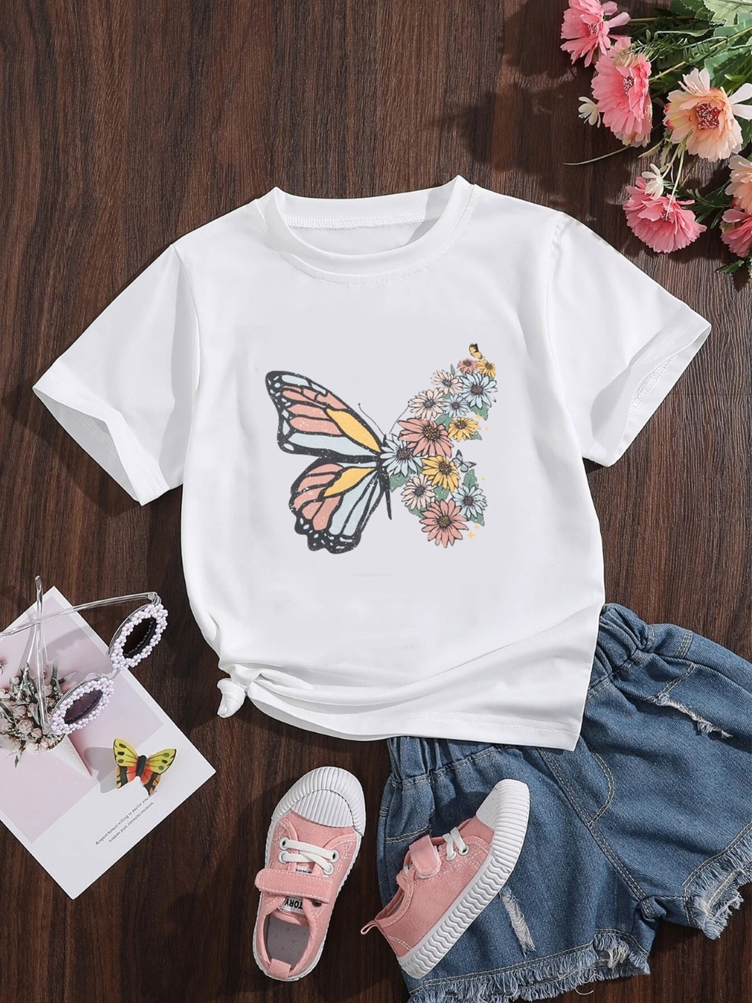 

StyleCast Girls White & Blue Graphic Printed T-shirt