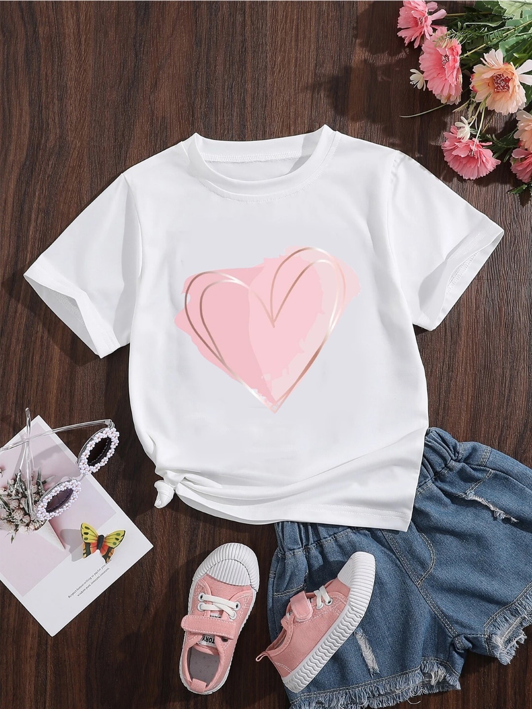 

StyleCast Girls White Graphic Printed T-shirt