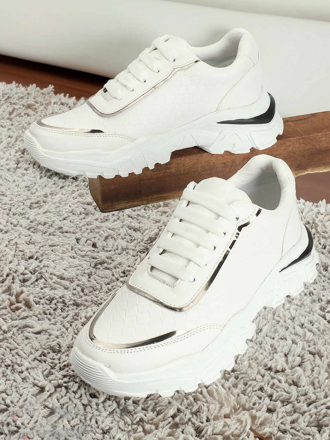 

KRAASA Women Textured Lace-Up Sneakers, White