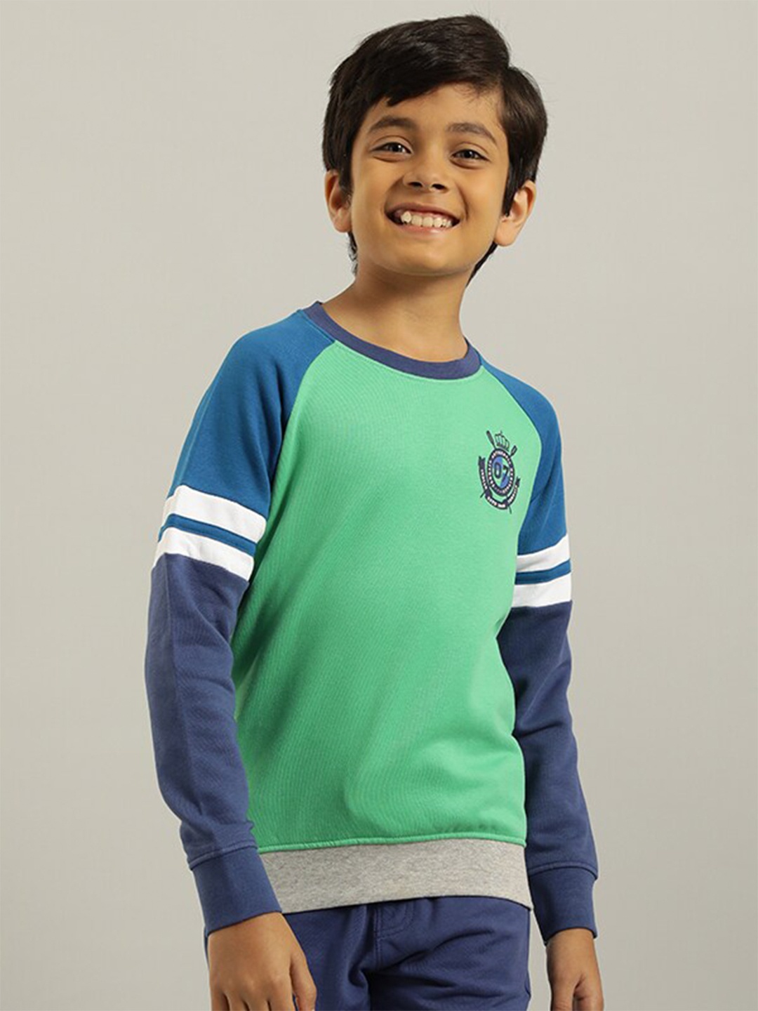 

Indian Terrain Boys Colourblocked Pullover Sweatshirt, Green