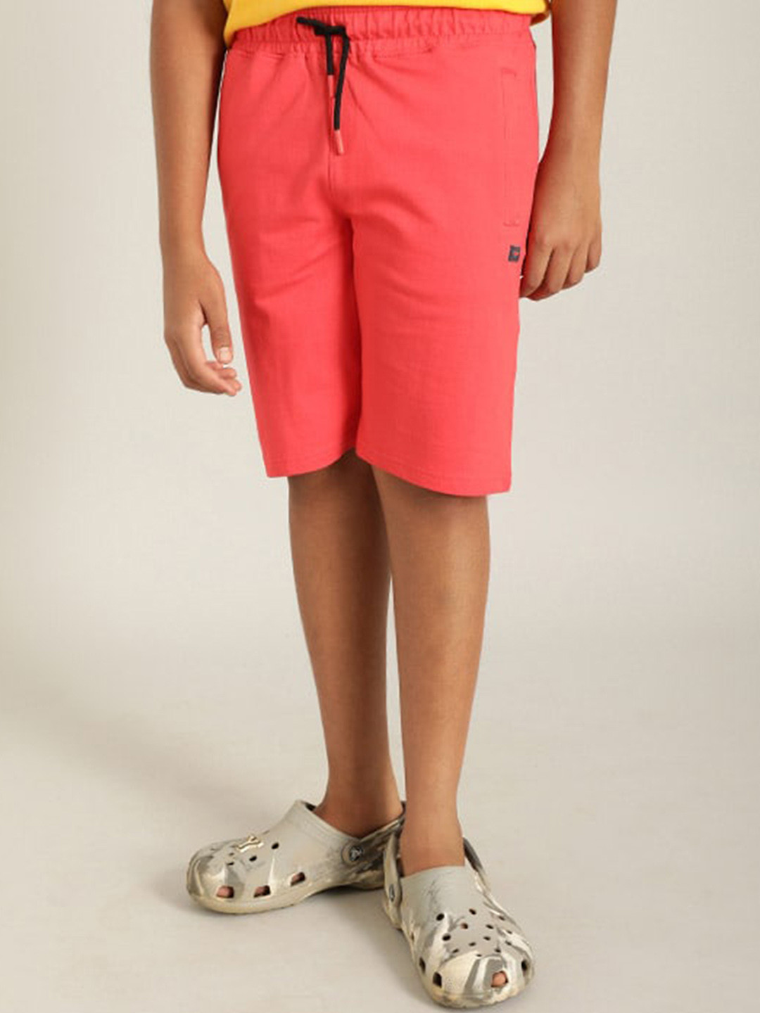 

Indian Terrain Boys Mid Rise Regular Pure Cotton Shorts, Orange