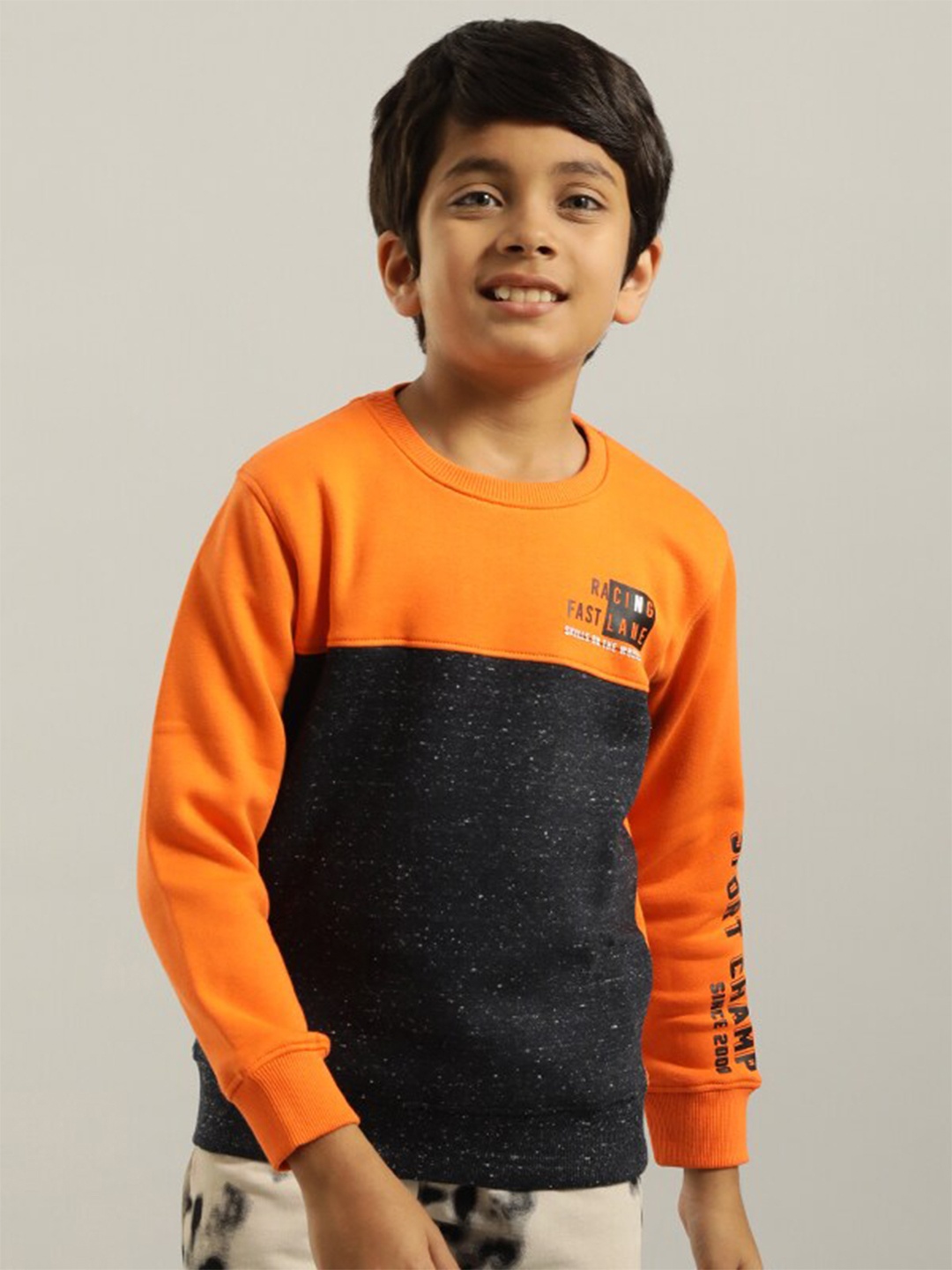 

Indian Terrain Boys Colourblocked Pullover Sweatshirt, Orange
