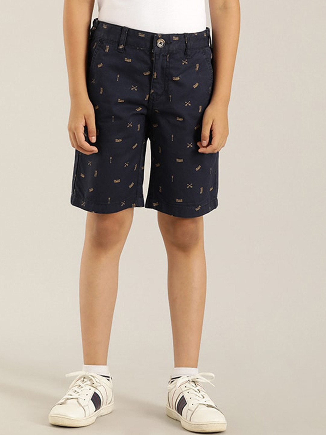 

Indian Terrain Boys Graphic Printed Mid-Rise Pure Cotton Shorts, Navy blue