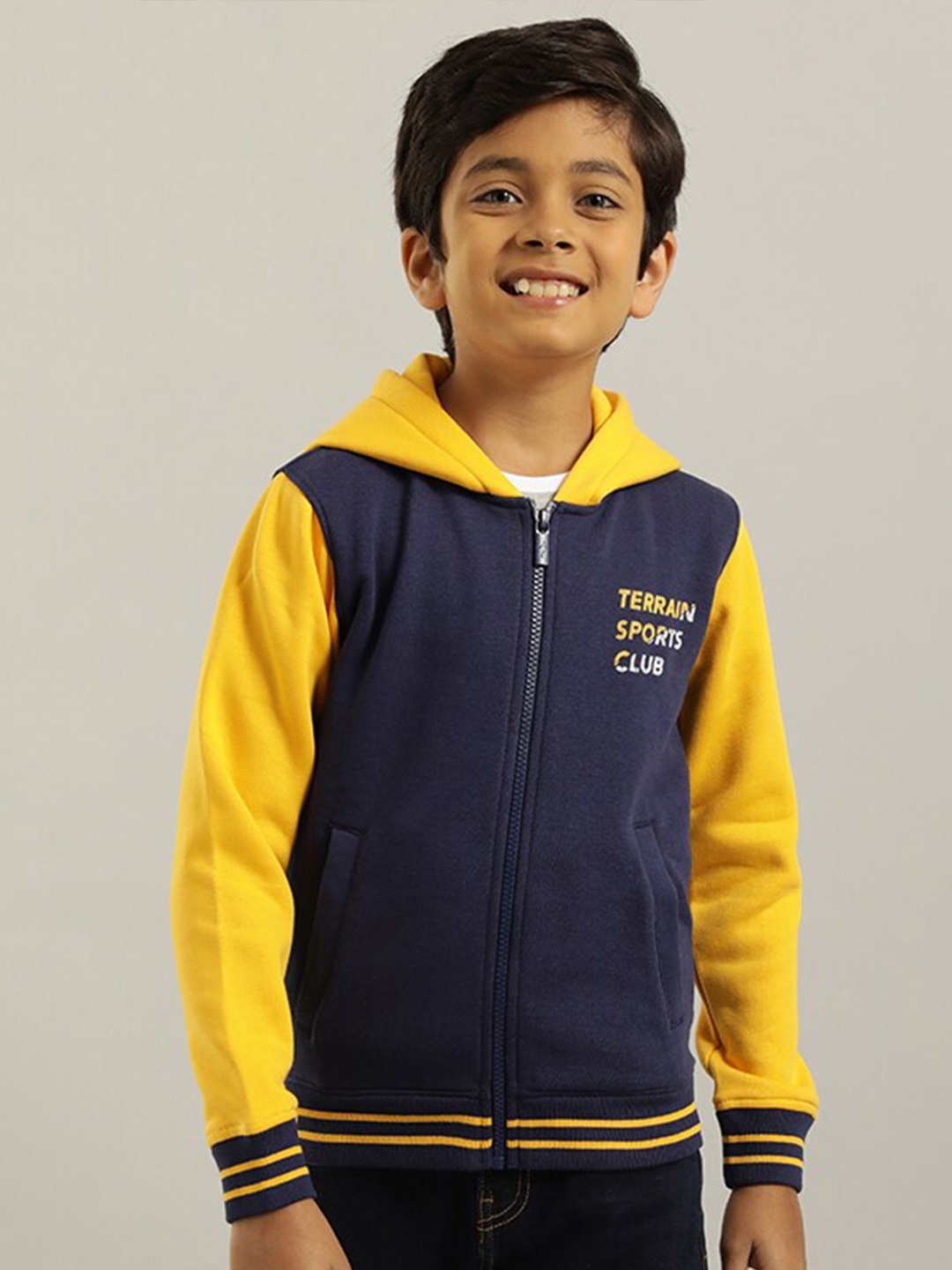 

Indian Terrain Boys Colourblocked Hood Sweatshirt, Blue