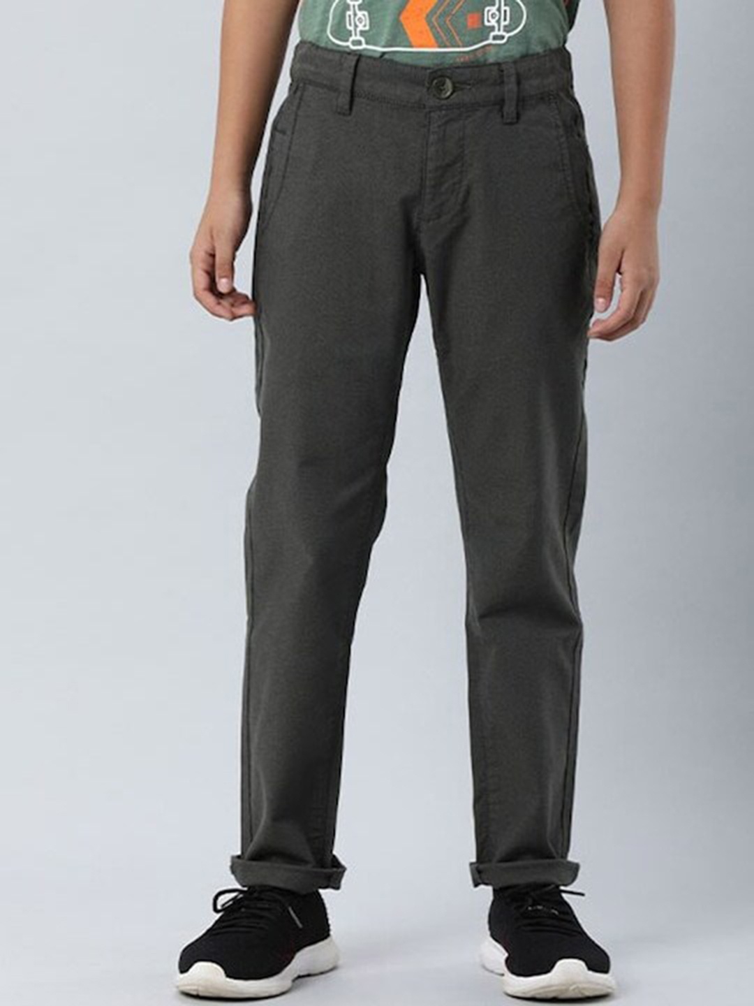 

Indian Terrain Boys Regular Fit Mid-Rise Trousers, Green