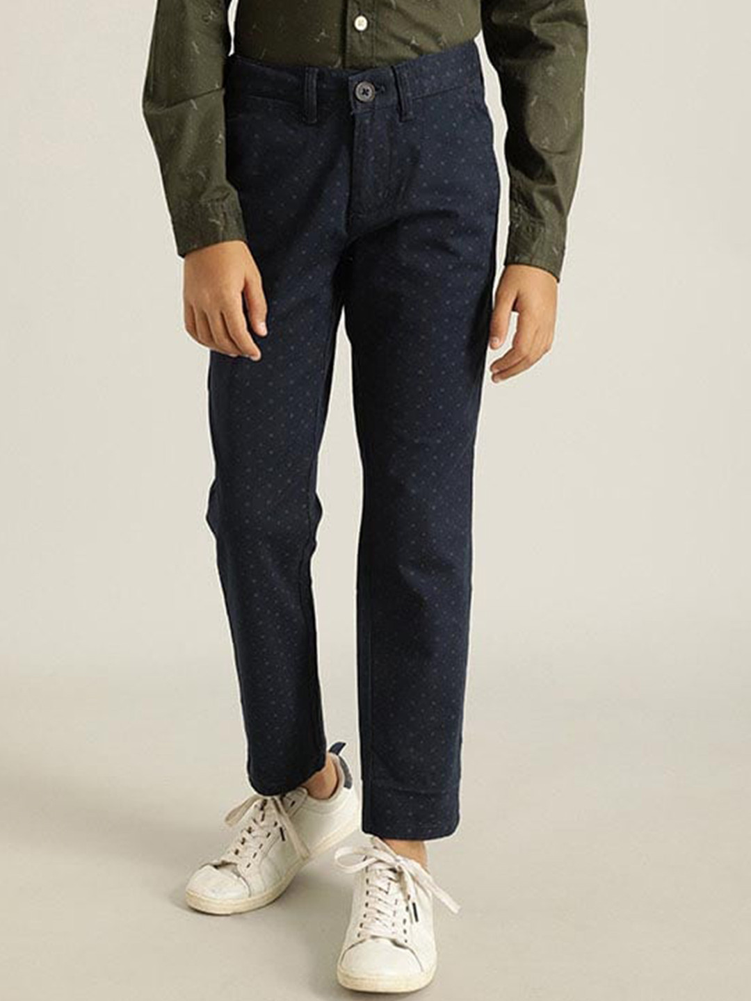 

Indian Terrain Boys Printed Reguar Fit Mid-Rise Trousers, Navy blue