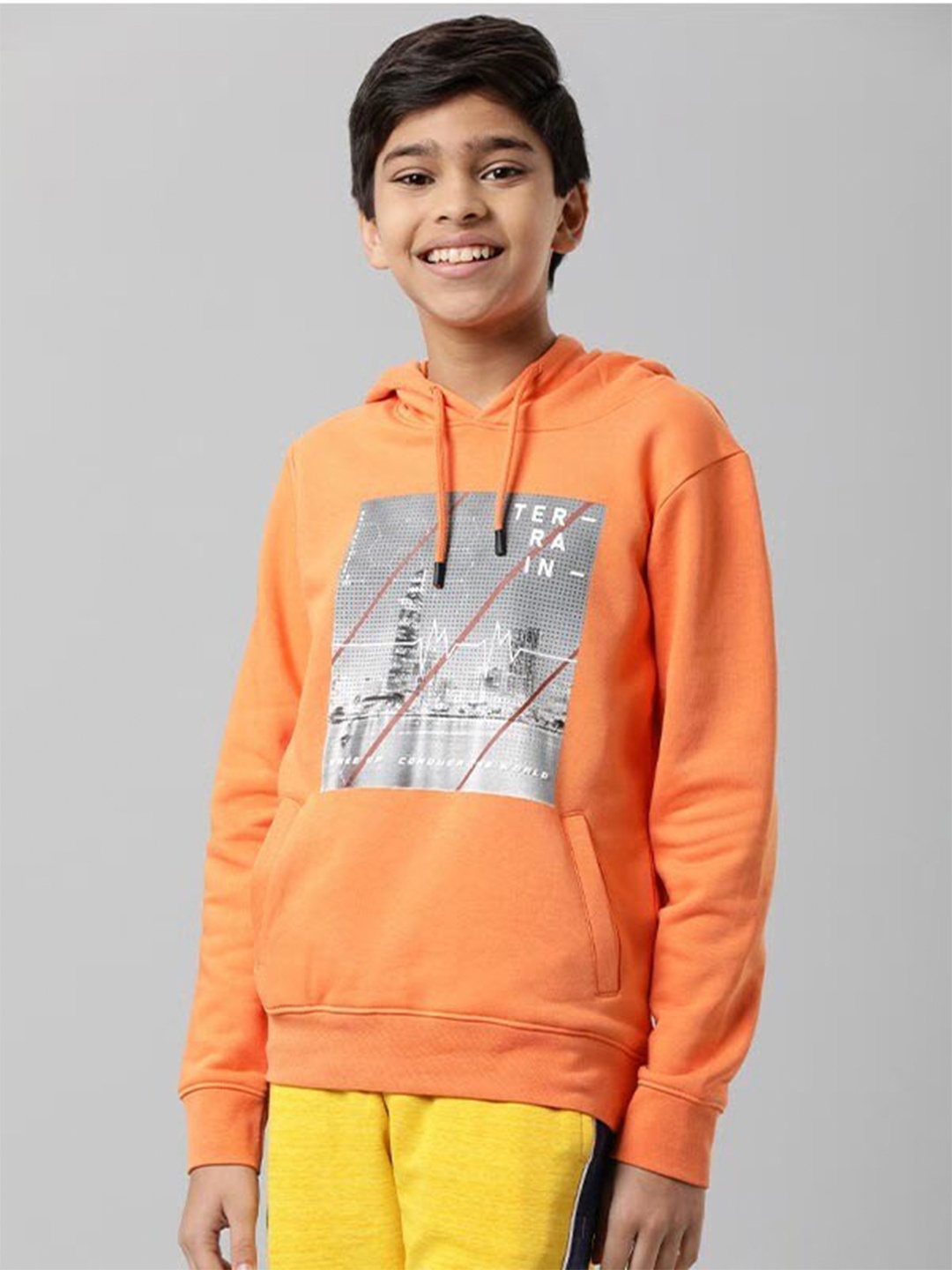 

Indian Terrain Boys Graphic Printed Hooded Pullover, Peach