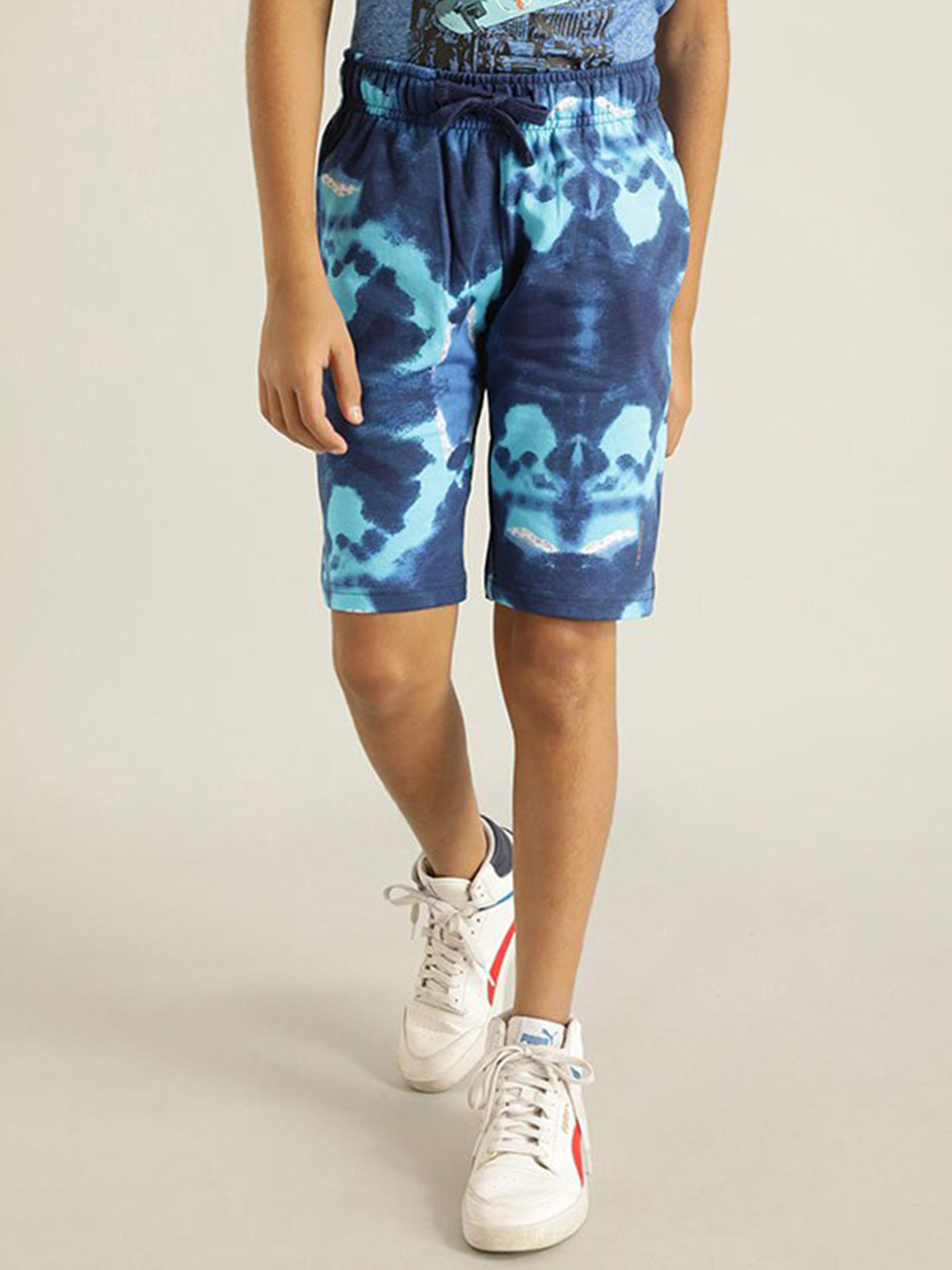 

Indian Terrain Boys Abstract Printed Mid Rise Cotton Regular Shorts, Blue