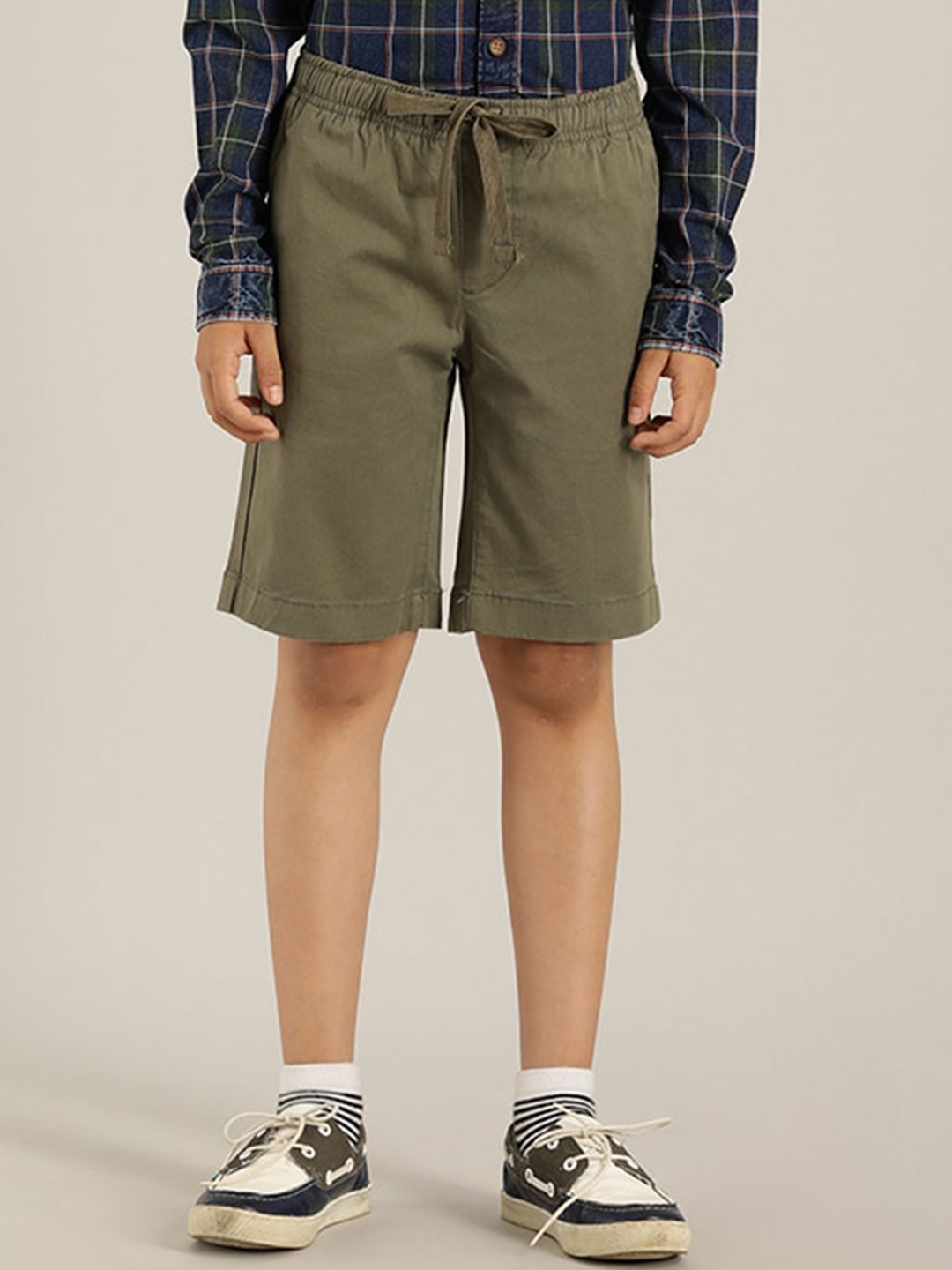 

Indian Terrain Boys Mid-Rise Regular Shorts, Olive