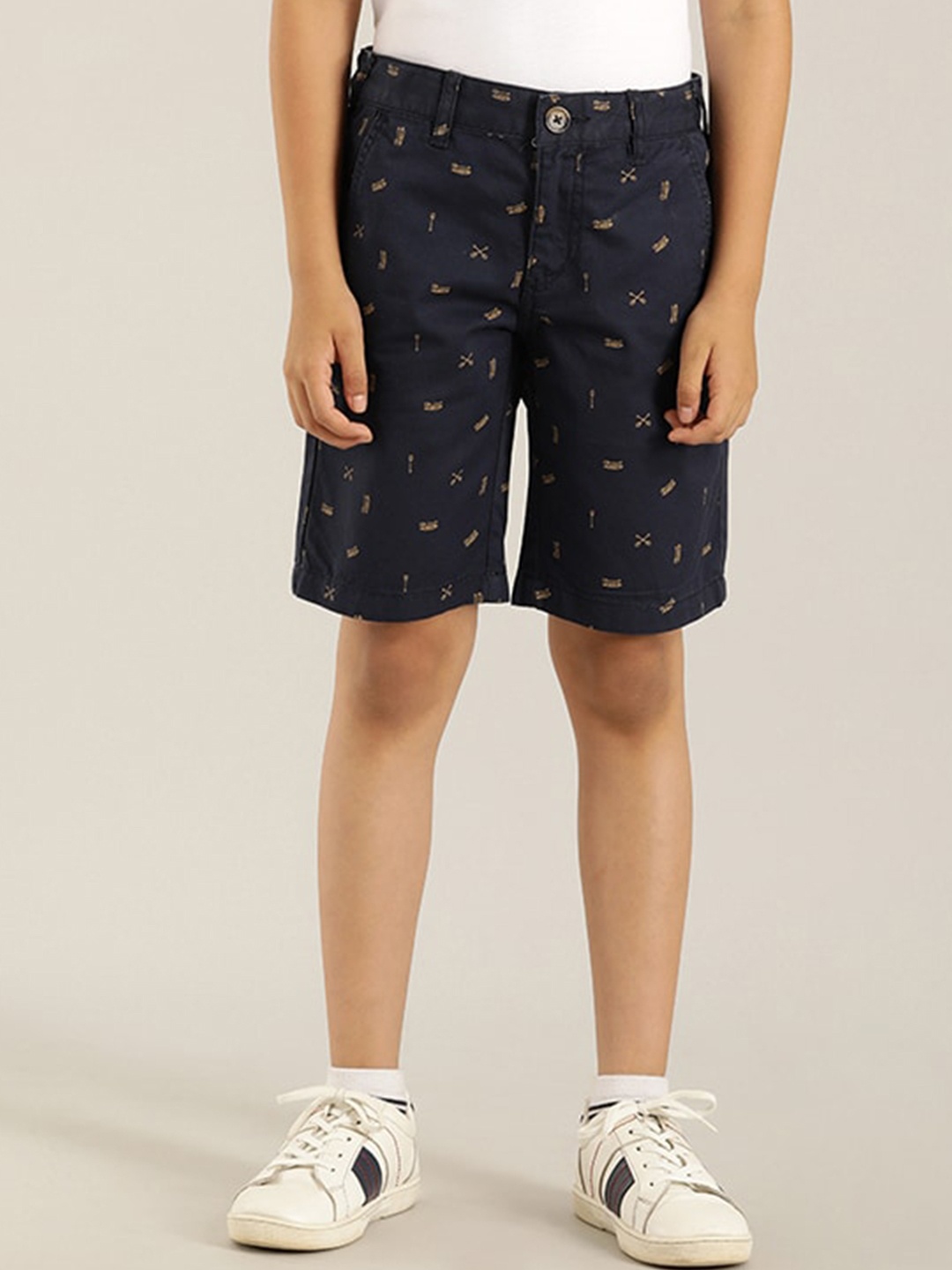 

Indian Terrain Boys Graphic Printed Mid-Rise Pure Cotton Shorts, Navy blue