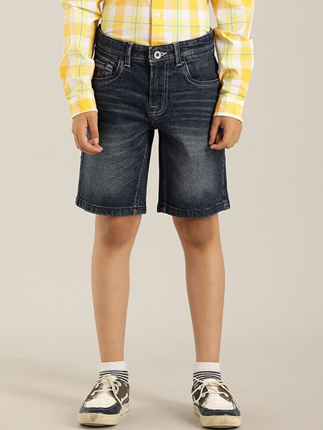 

Indian Terrain Boys Mid Rise Cotton Denim Shorts, Blue
