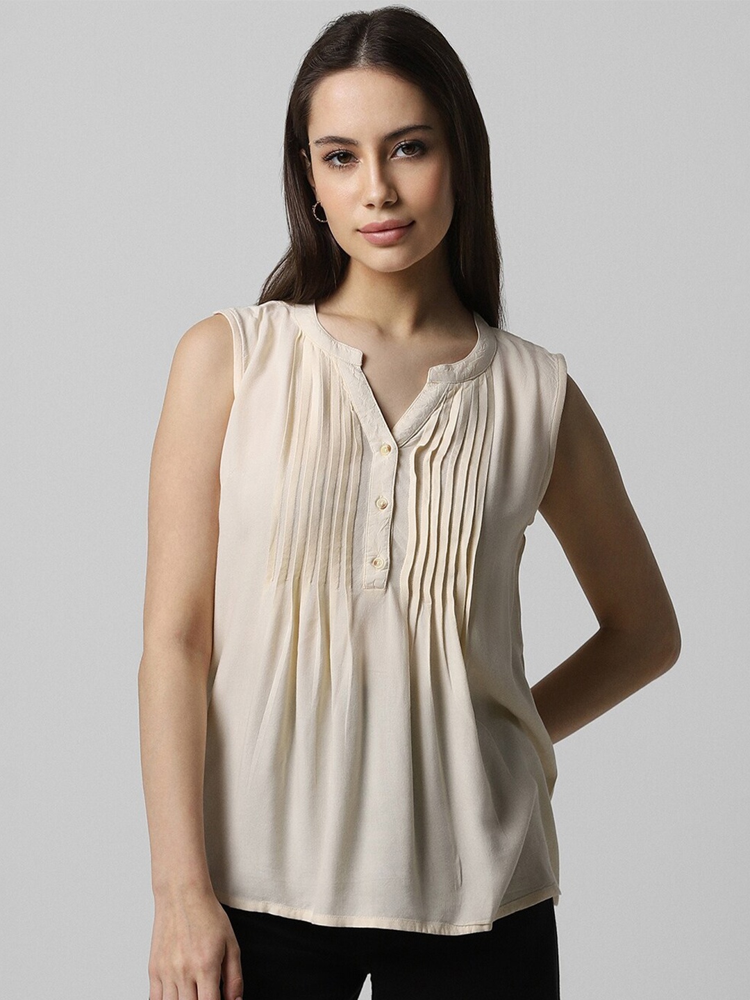

Van Heusen Woman Mandarin Collar Pleatedc A-Line Top, Cream