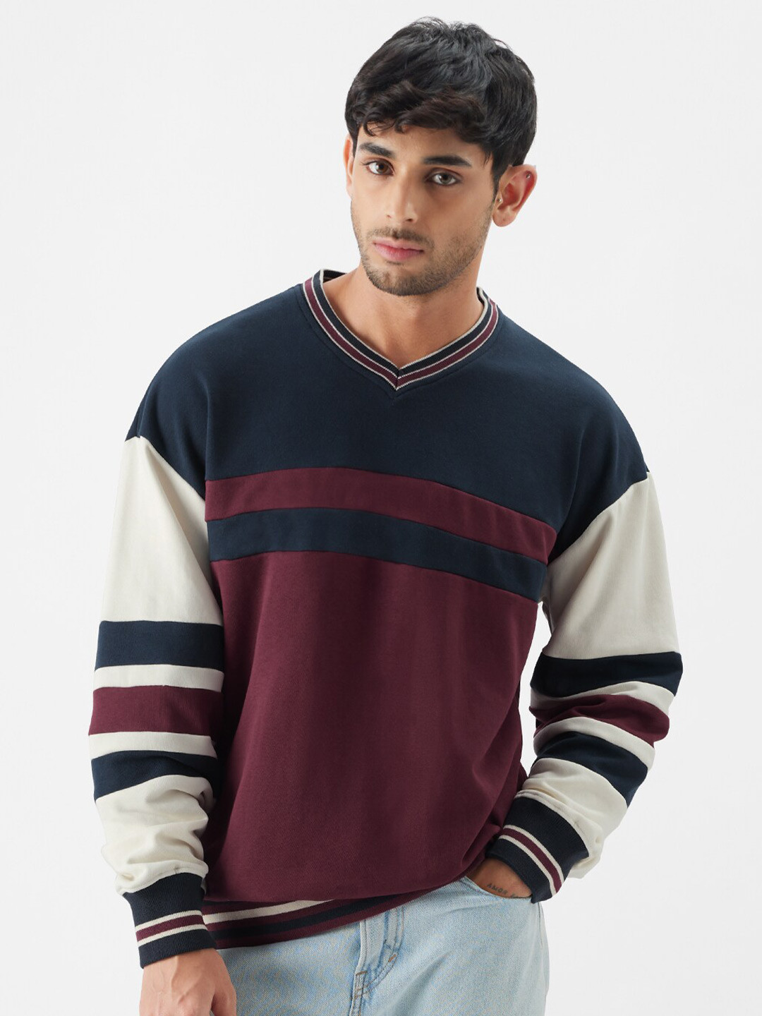 

The Souled Store Navy Blue & Maroon V-Neck Colourblocked Cotton Sweatshirt