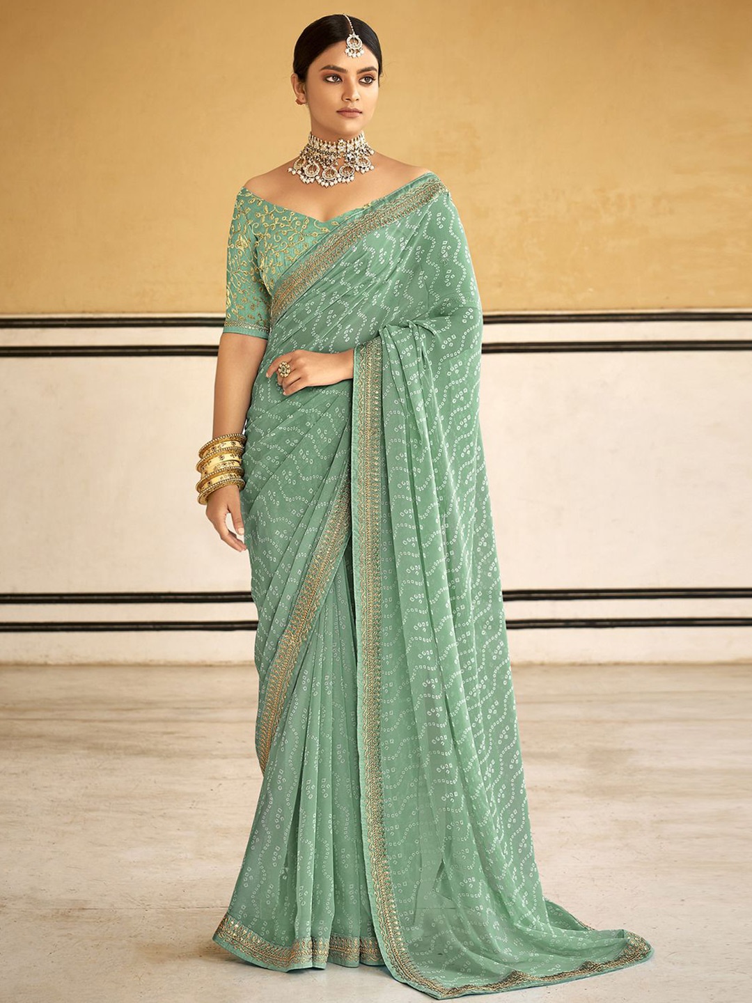 

Satrani Bandhani Printed & Embroiederd Saree, Green