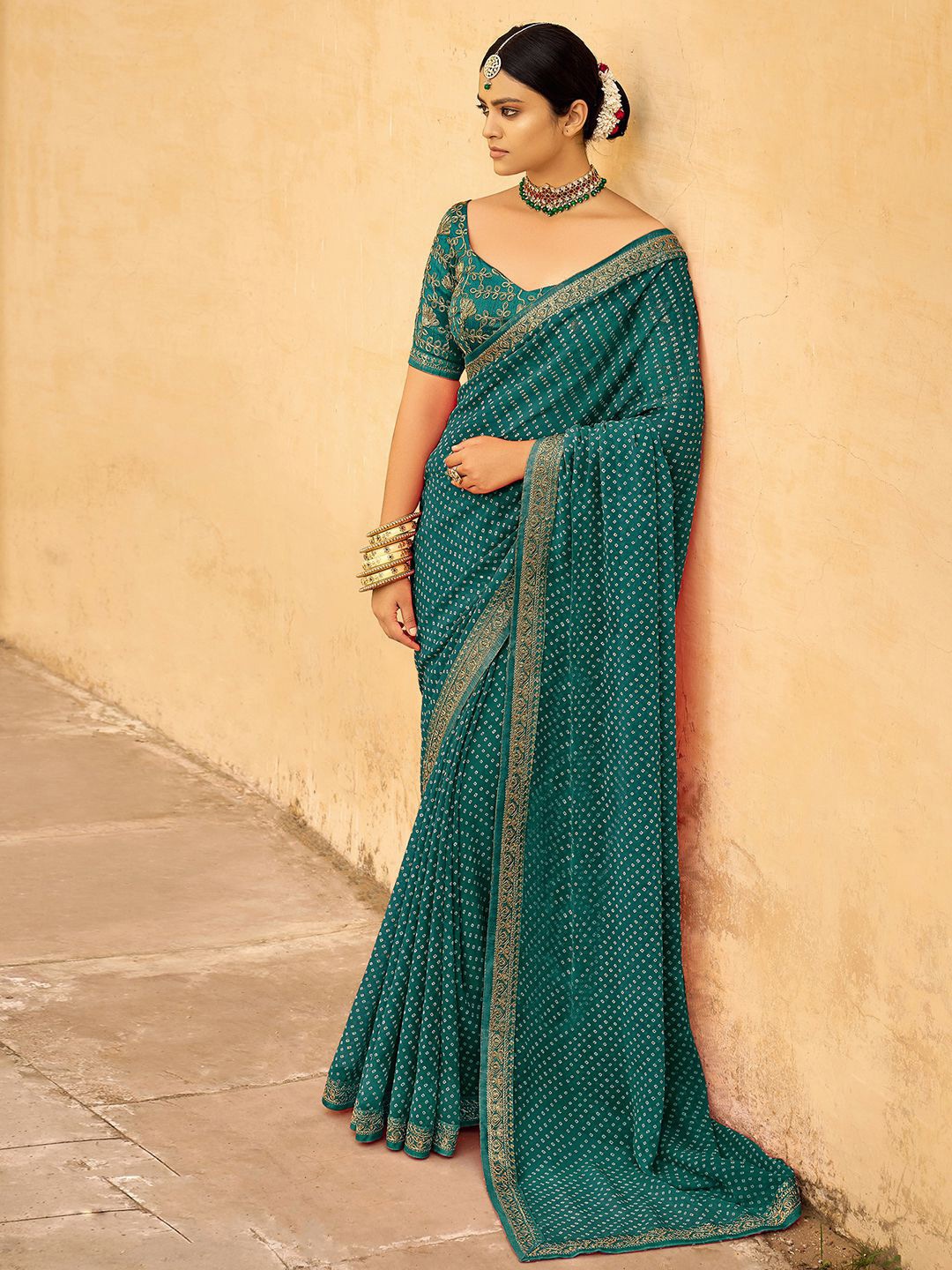 

Satrani Bandhani Printed & Embroidered Saree, Green