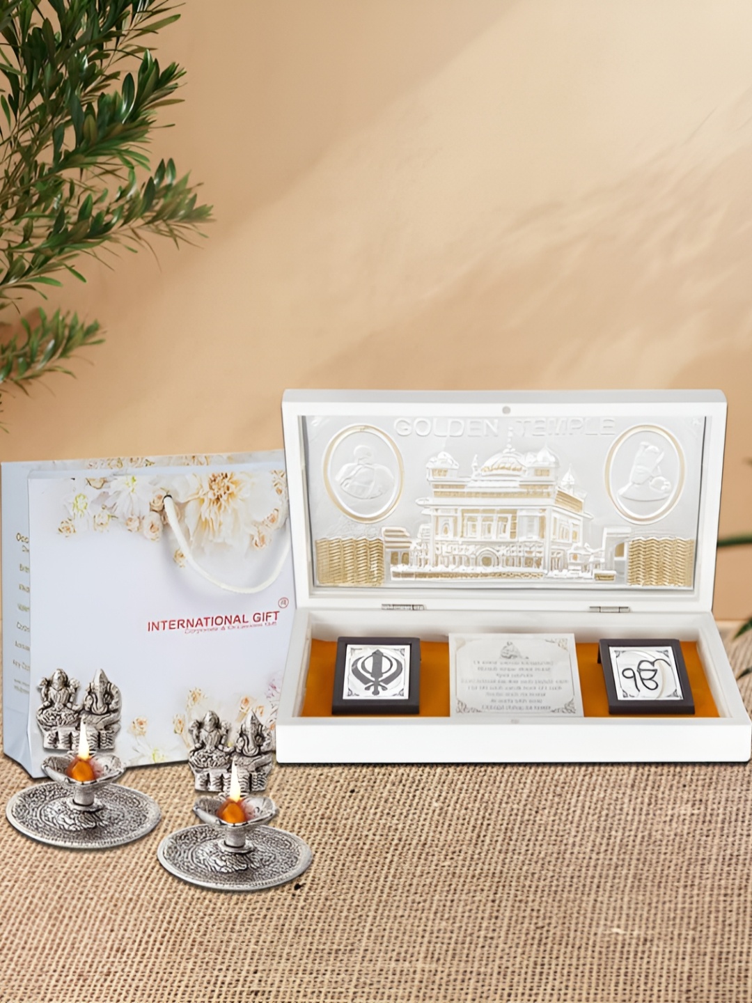 

INTERNATIONAL GIFT Metallic toned Temple God Idol Gift Set, Silver
