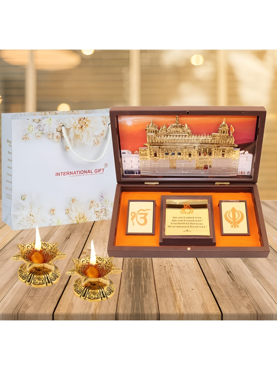 

INTERNATIONAL GIFT Gold Toned 3 Pieces Home Gift Set