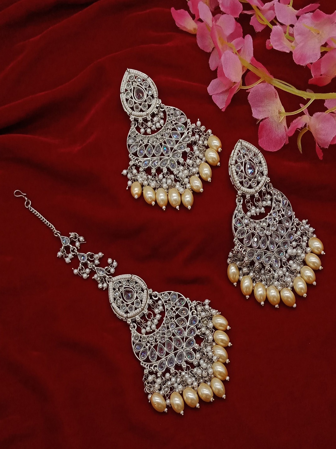 

AASHISH IMITATION Rhodium-Plated Maang Tika and Earrings, Silver