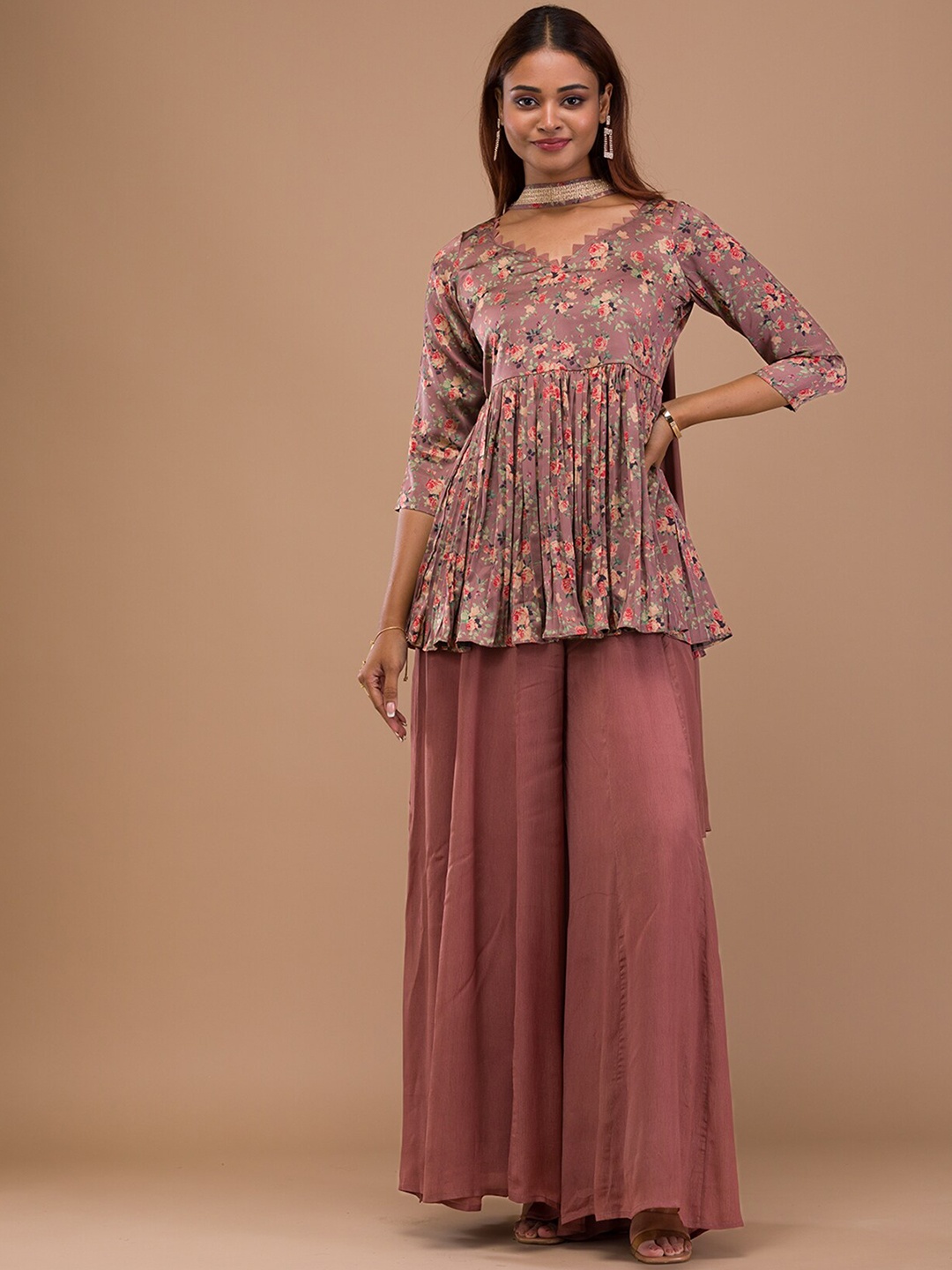 

Koskii Floral Printed Kurti With Palazzos & Dupatta, Brown