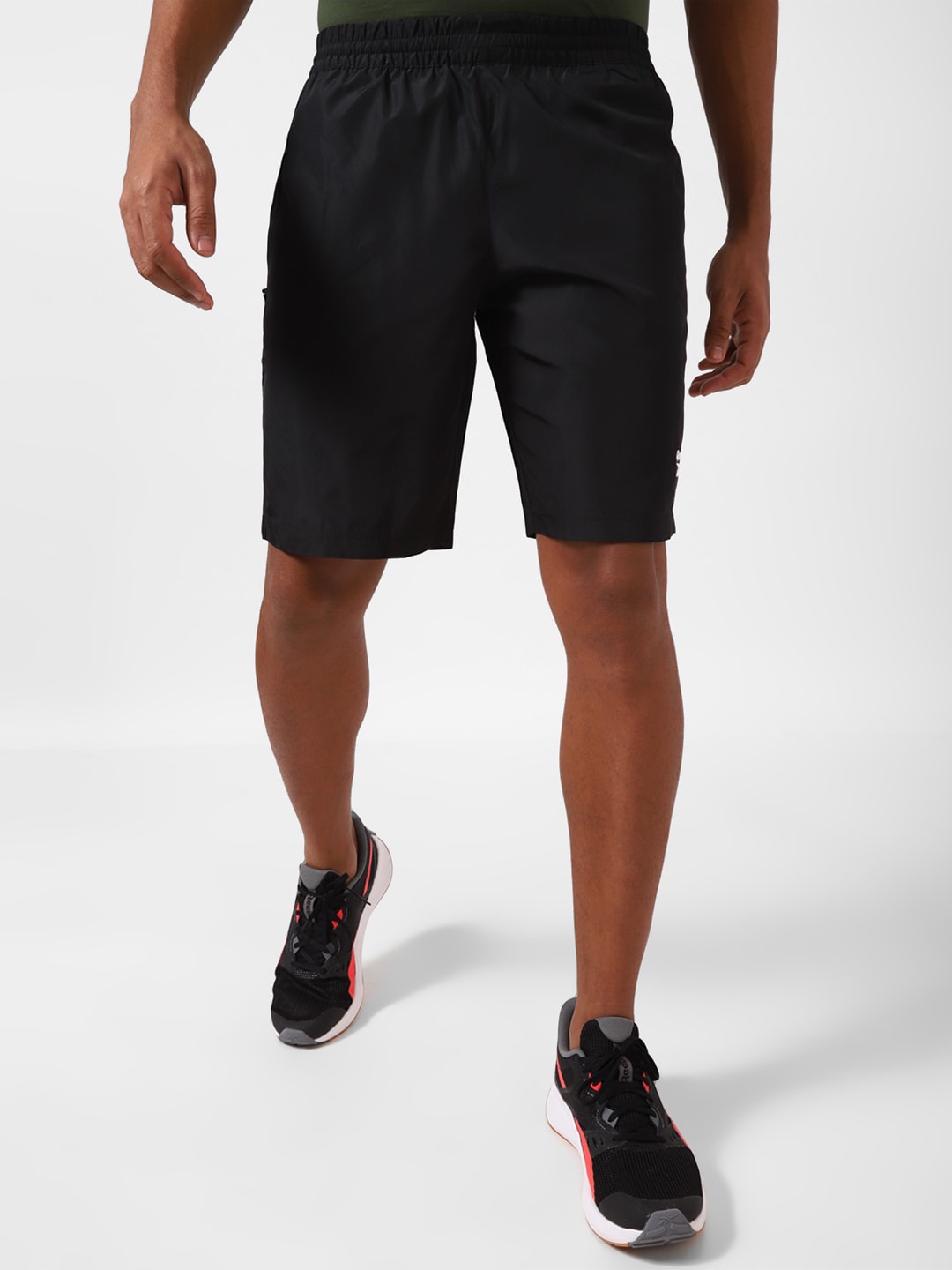 

Reebok Men Wvn Mid-Rise Sports Shorts, Black