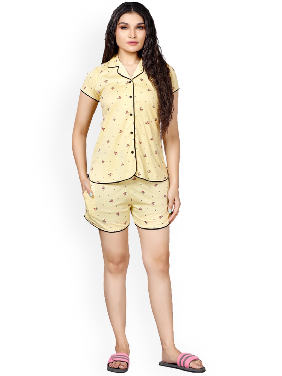 

Foxy Floral Printed Pure Cotton Night Suit, Yellow
